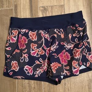 Lands End 3” swim shorts lined with pockets size 12